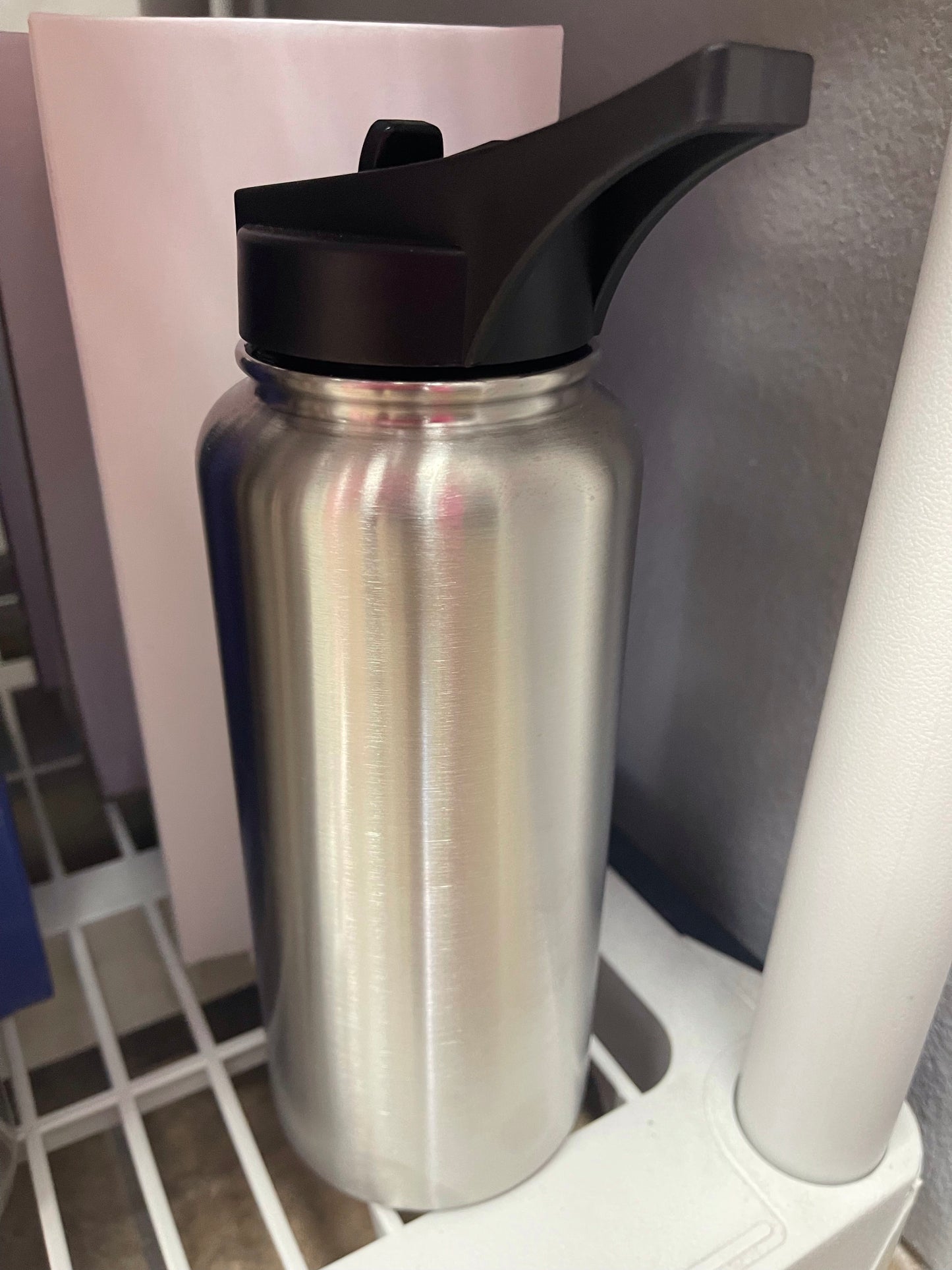Stainless tumbler